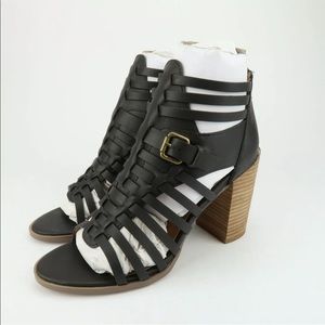 REPORT Beckett Strappy Heeled Sandals 8.5 M